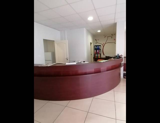 6M² OFFICE TO LET IN DOONSIDE